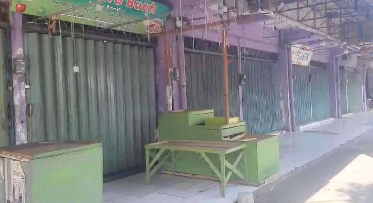 Tuntut Dialog Pengelolaan, Ratusan Pedagang Pasar Bandar Kediri Mogok Jualan