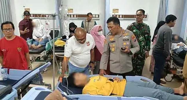 Beberapa santri diduga keracunan MBG telah mendapatkan penanganan di rumah sakit Sidoarjo. (Ist)