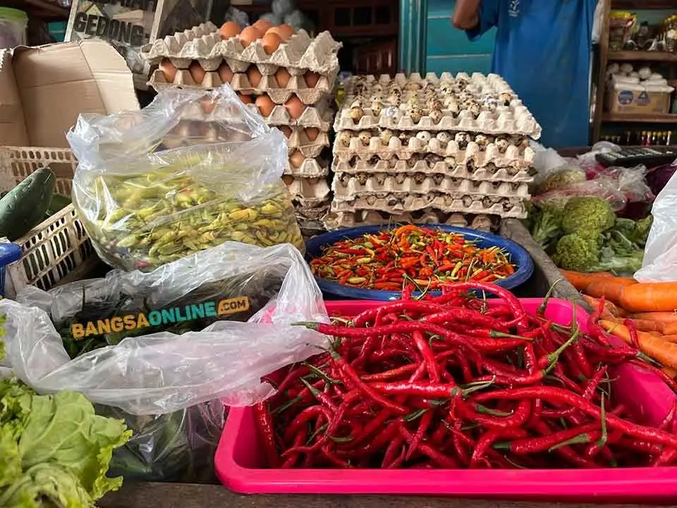 Beberapa komoditas pangan di Jatim hari ini mengalami kenaikan. Foto: Bangsaonline.
