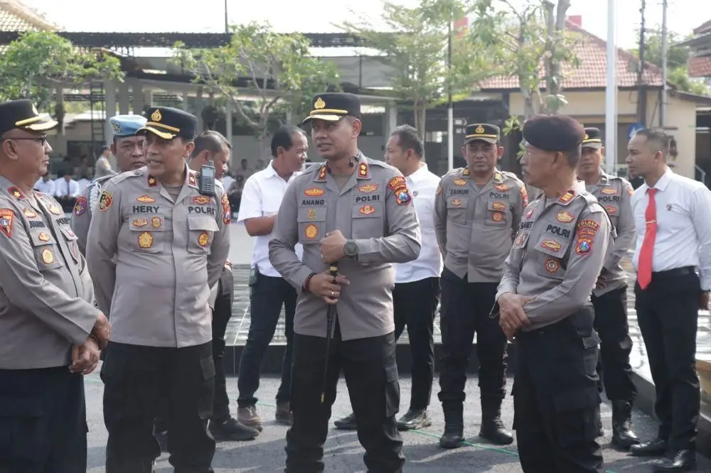 Kapolres Sampang Minta Patroli Tak Sekadar Keliling, Minta Anggotanya  Aktif Berdialog