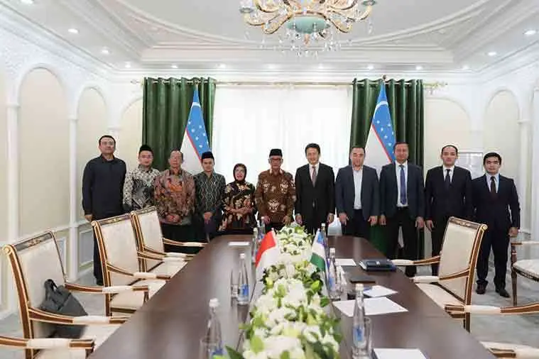 Menhaj Gus Irfan Dorong Penguatan Kerja Sama Indonesia-Uzbekistan Lewat Wisata Religi