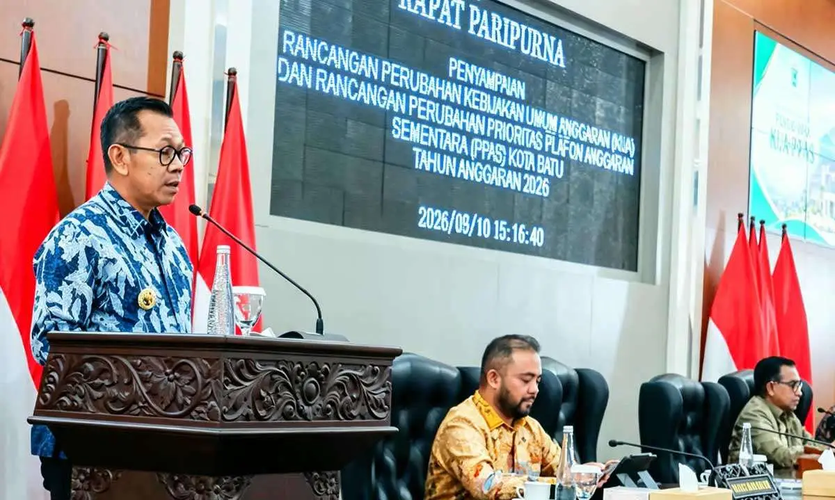 Wali Kota Batu saat pemaparan.