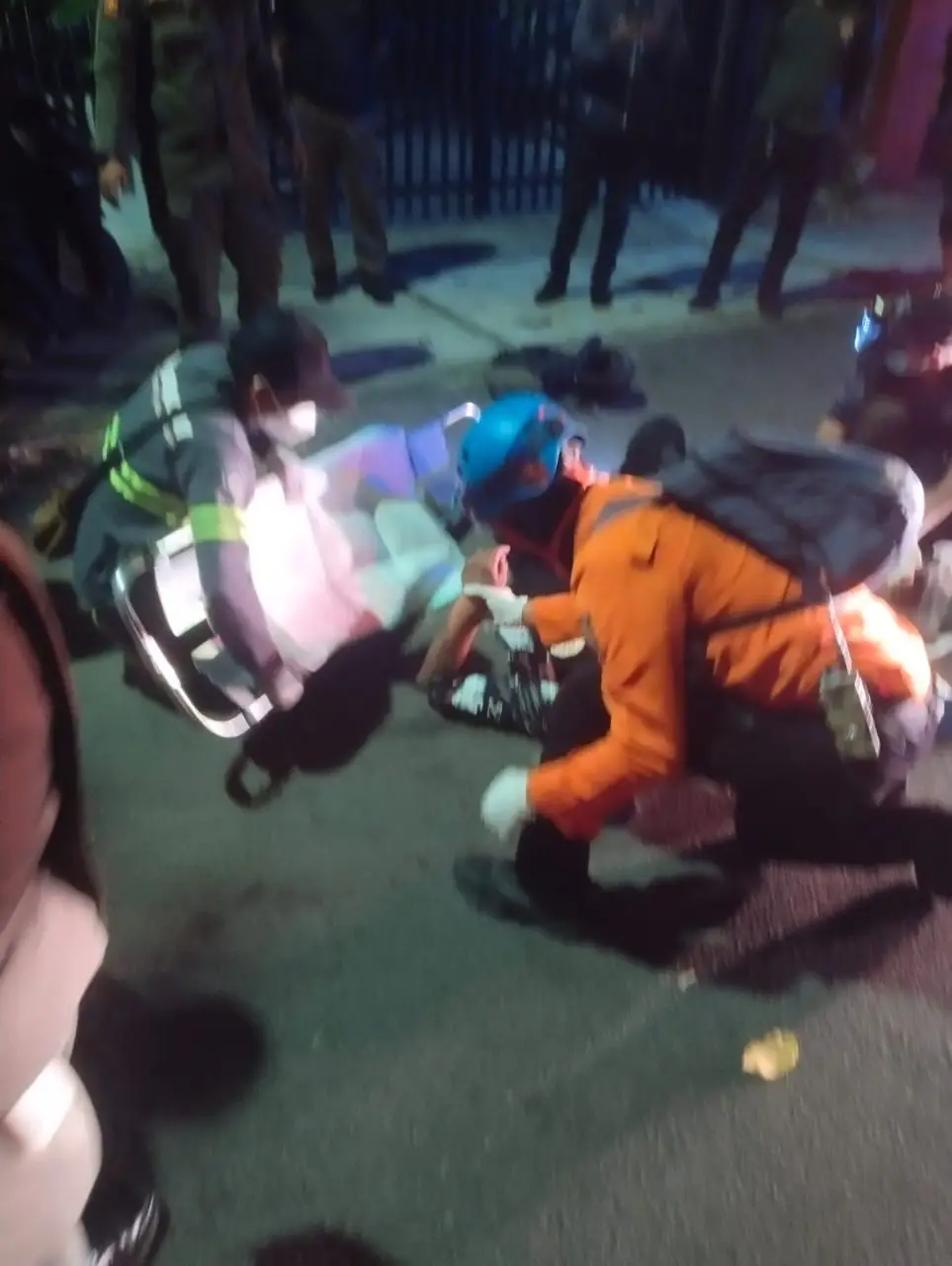 Pria Paruh Baya Ditemukan Bersimbah Darah Tergeletak di Jalan Teuku Umar Surabaya