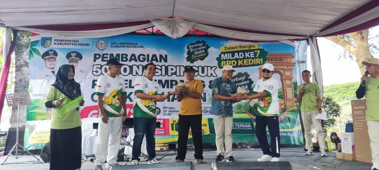 Milad ke-7, BPD Kabupaten Kediri Bagikan 5.000 Porsi Pecel Tumpang