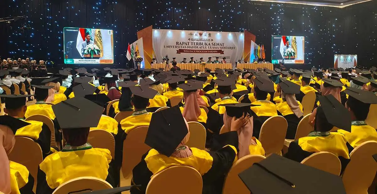 Wisuda Program Sarjana ke-X Unusida atau Universitas Nahdlatul Ulama Sidoarjo.