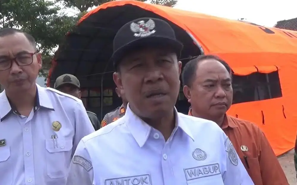 Medan Curam Sulit Dijangkau, Pemkab Ngawi Ajukan Water Bombing Tangani Karhutla Gunung Lawu