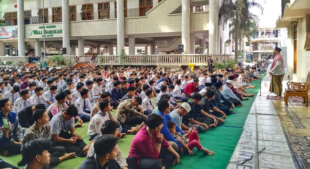 Hadapi Kemarau Panjang, Ponpes Wali Barokah Kediri Gelar Sholat Istisqa