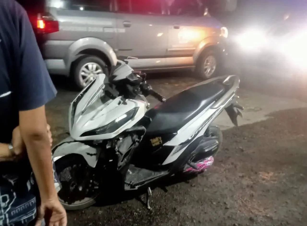 Pulang Kerja, Karyawan Pabrik Tewas Usai Tabrak Truk yang Terparkir di Gresik