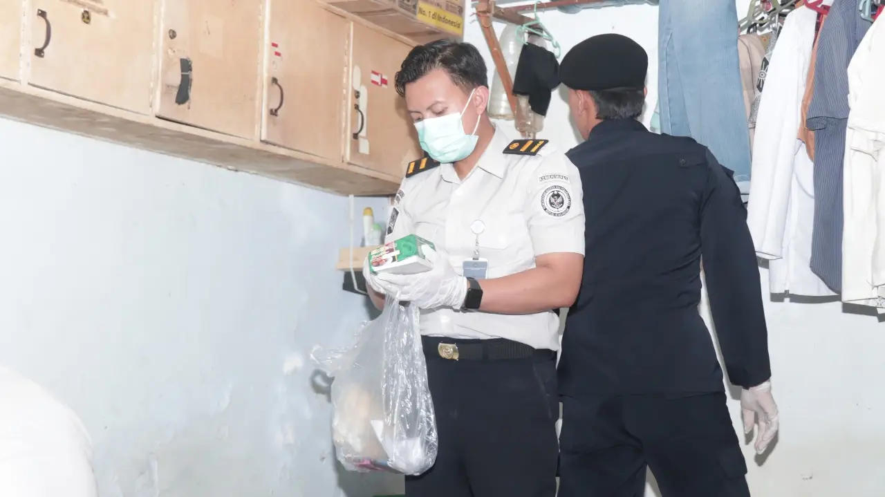 Razia Gabungan Lapas Kediri, 30 WBP dan Petugas Negatif Narkoba