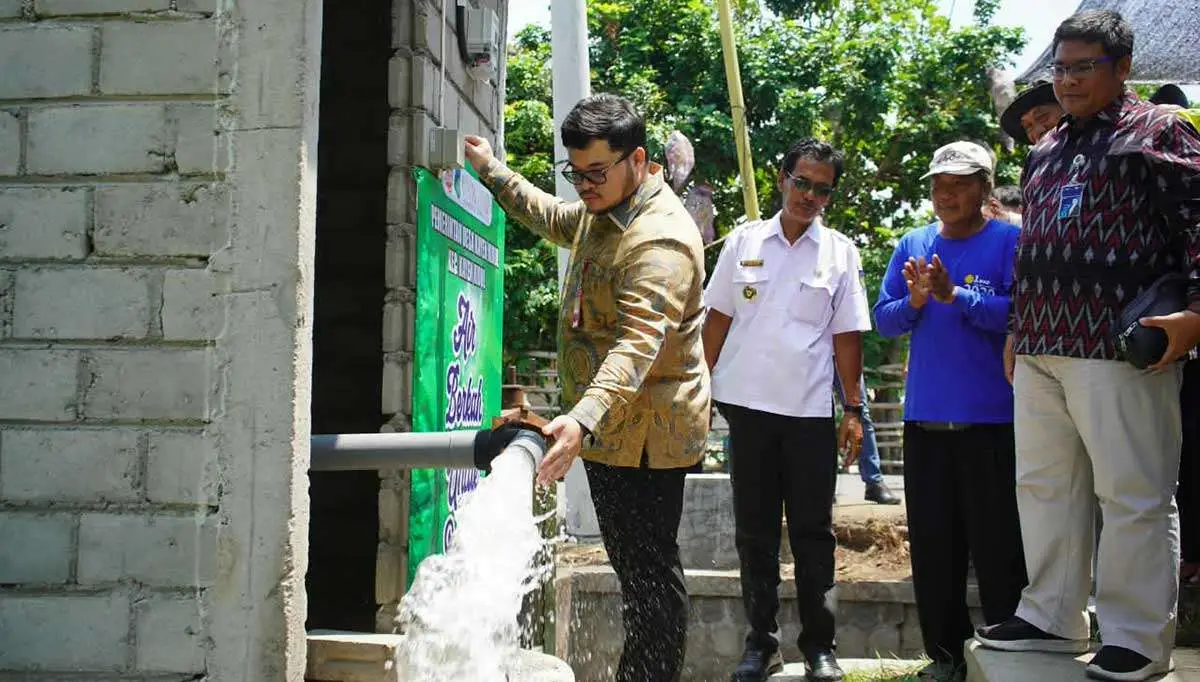 Bupati Kediri Salurkan Bantuan Irigasi untuk Petani di Musim Kemarau