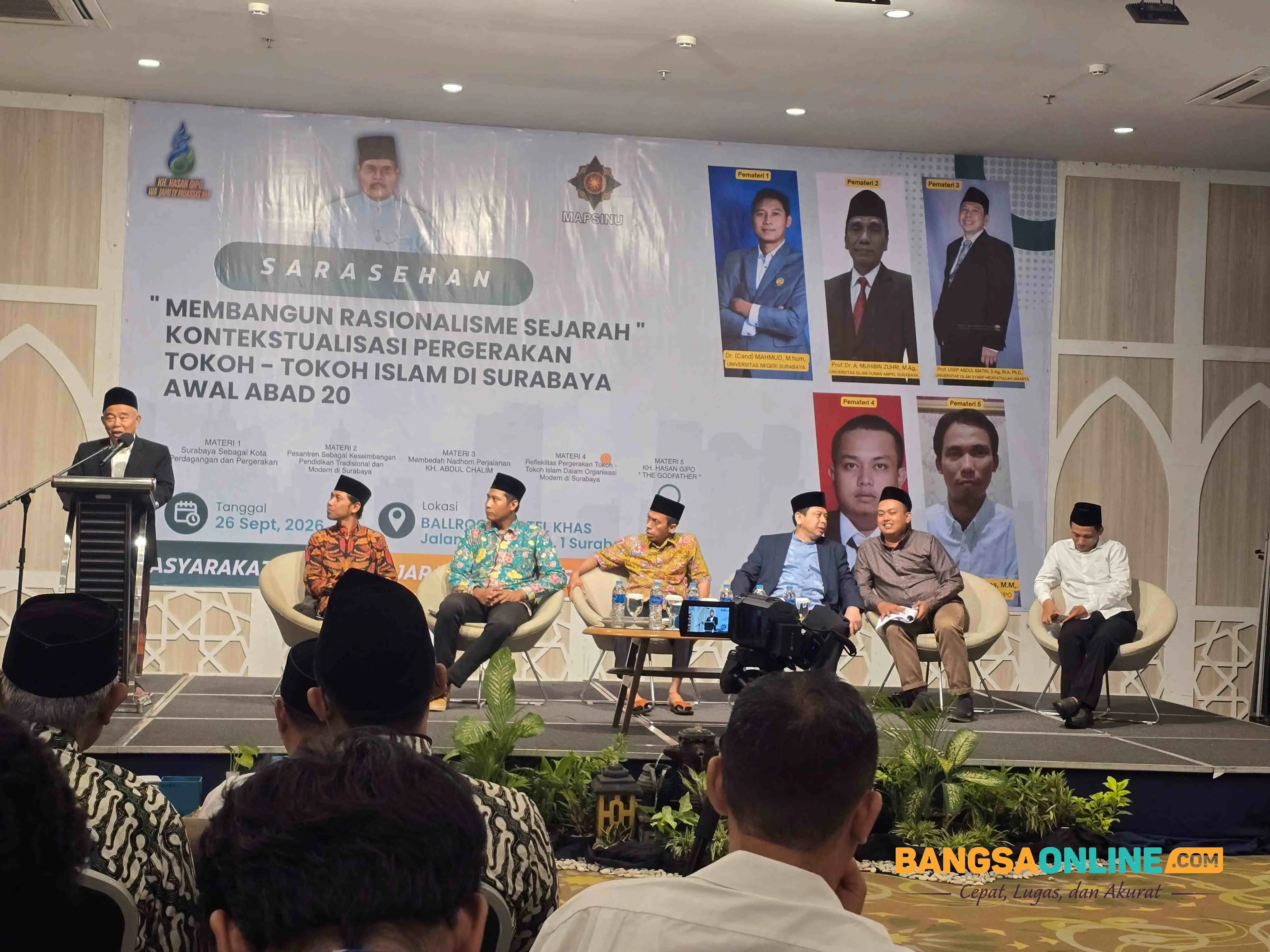 Prof Dr KH Asep Saifuddin Chalim, MA, saat menyampaikan sambutan dalam acara Sarasehan NU di Hotel KHAS Surabaya, Sabtu 26 September 2026. Foto: M. Mas'ud Adnan/bangsaonline