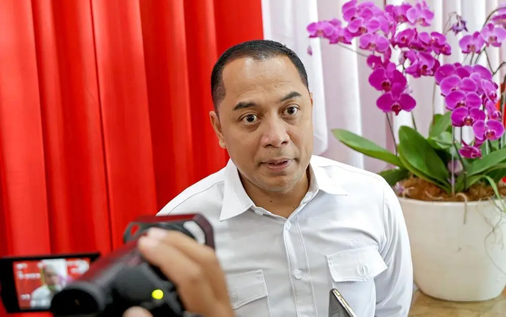 Eri Cahyadi, Wali Kota Surabaya.