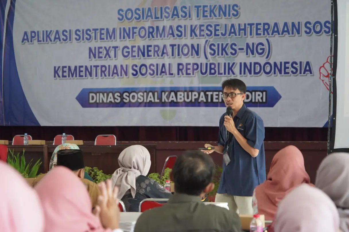 Percepat Perbaikan Desil, Dinsos Kabupaten Kediri Beri Pembekalan Teknis SIKS-NG ke Operator Desa