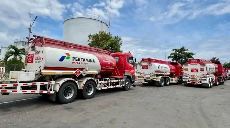 Imbas Antrean Pelabuhan Ketapang, Pertamina Siapkan Alternatif Distribusi BBM ke Jember