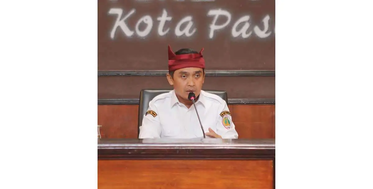 Wali Kota Pasuruan, Adi Wibowo, saat memberi sambutan.