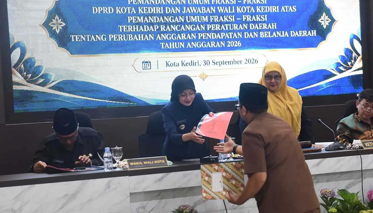 Wali Kota Kediri Jawab Pandangan Fraksi DPRD soal Perubahan APBD 2026