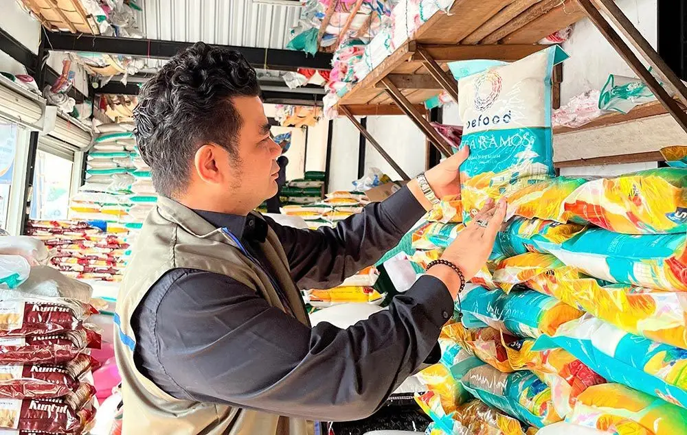 Tekan Lonjakan Harga, Bulog Siap Salurkan 200 Ton Beras Premium