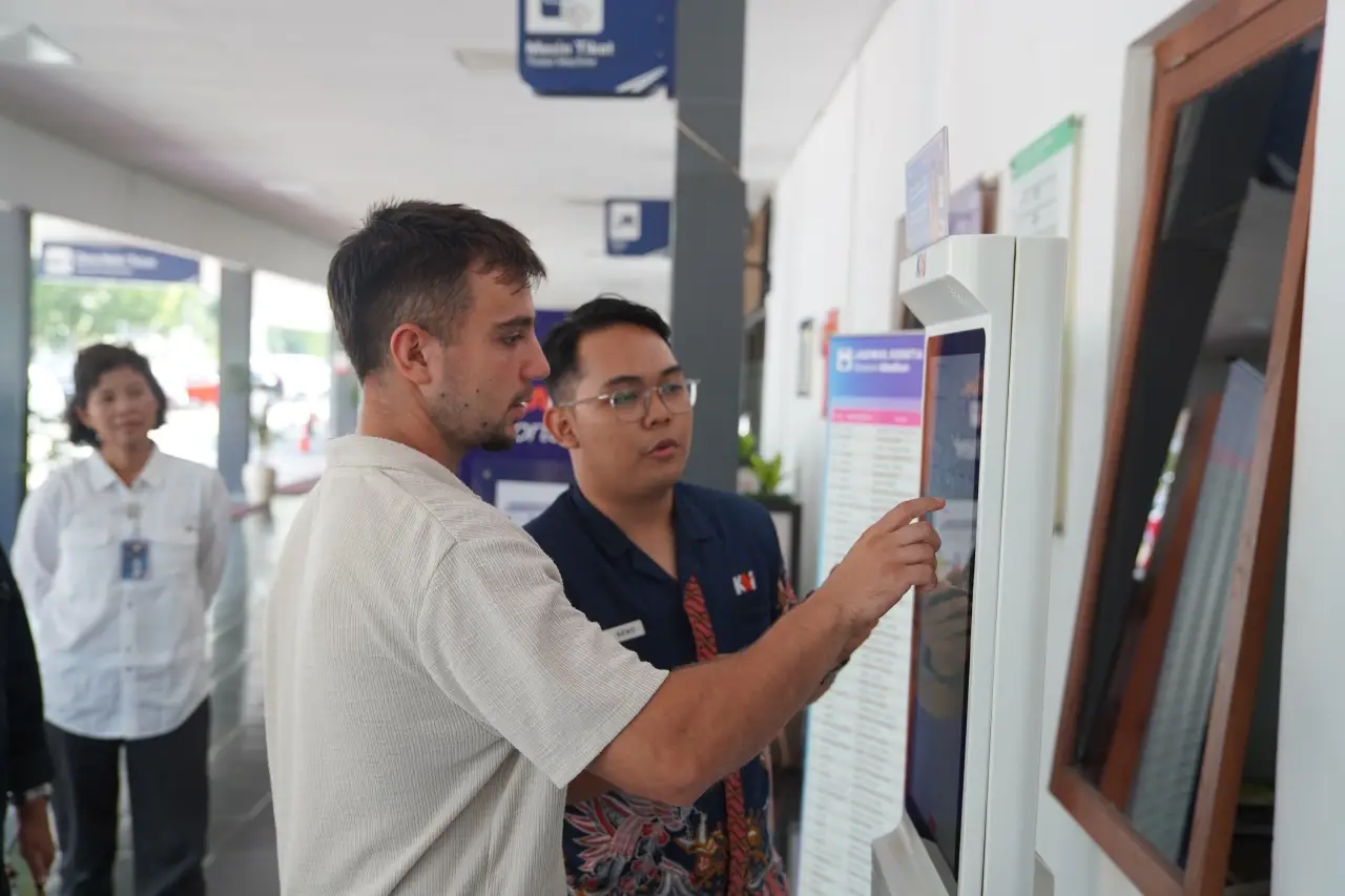 8.305 WNA Naik Kereta di Daop 7 Madiun, Naik 11 Persen Sepanjang 2026