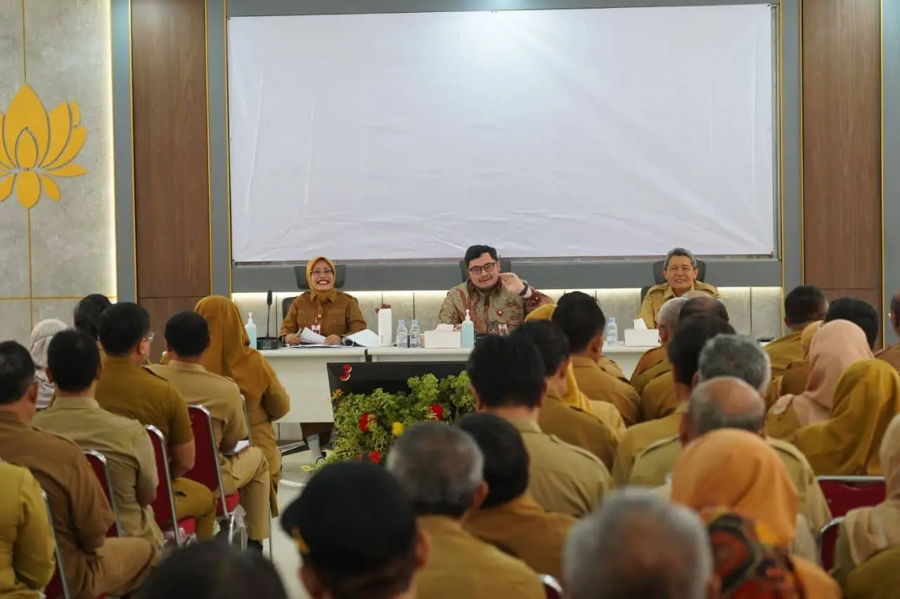 Beri Arahan Langsung, Bupati Kediri Minta Kepala Dinas dan Camat Kompak Kawal Proyek Strategis