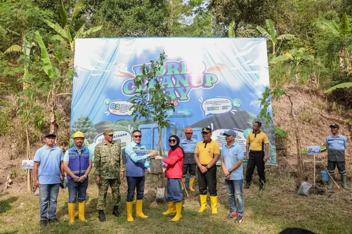 Perumda Tugu Tirta Tanam 500 Pohon di Sumber Merjosari, Bidik Layanan Air untuk 4.000 Pelanggan