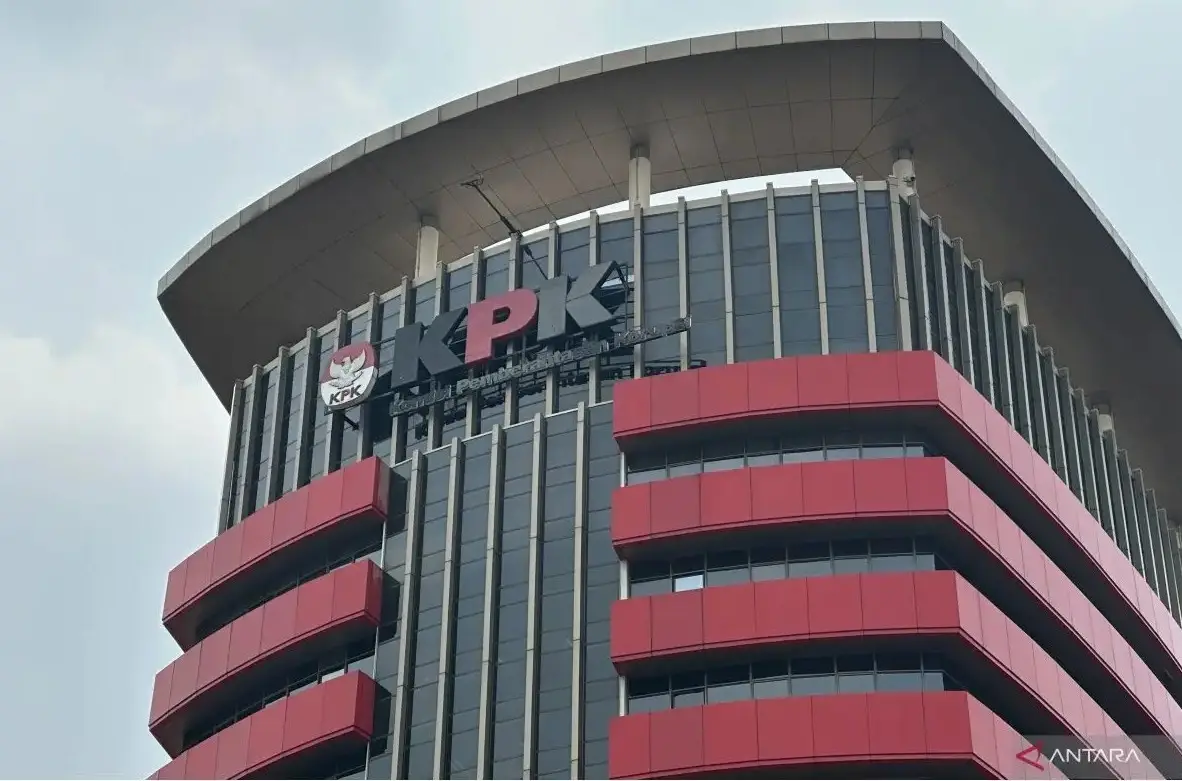 5 Pejabat BNPB Jadi Tersangka OTT KPK, Barang Bukti Uang Tunai Rp1,4 M dan Logam Mulia