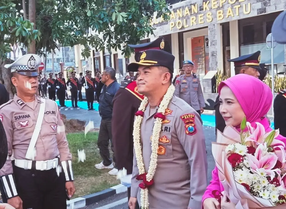 AKBP Panji Gedhe Prabawa Resmi Pimpin Polres Batu, Aris Purwanto ke Polda Jatim