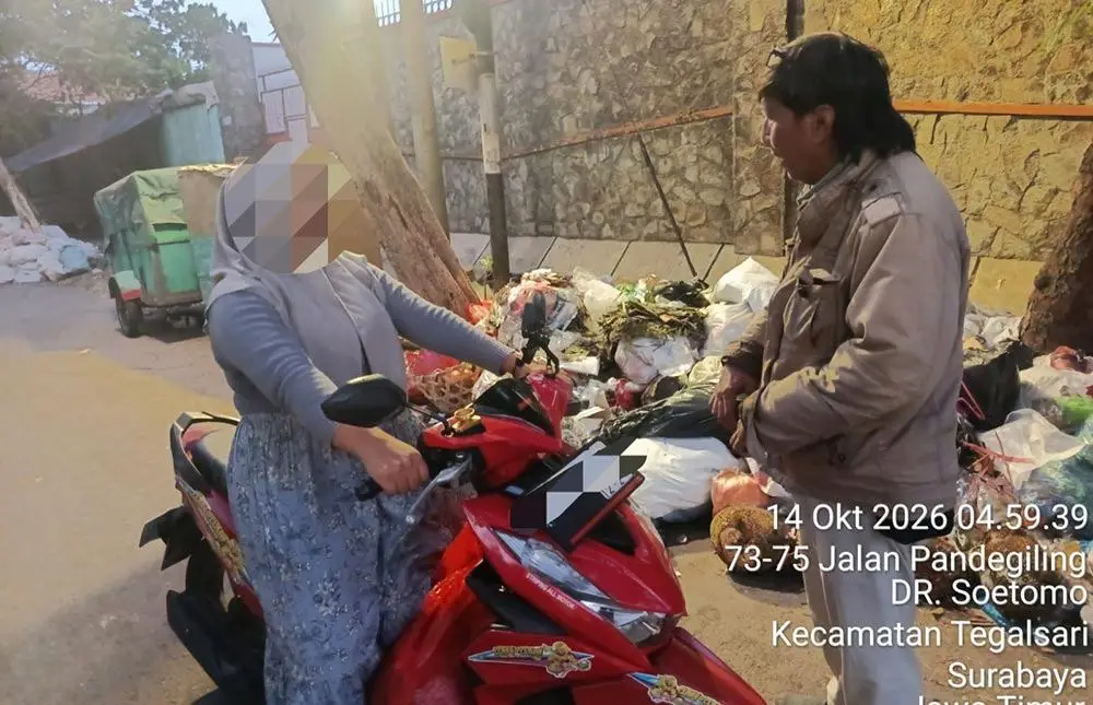 OTT Dini Hari, DLH Surabaya Tindak 4 Pelaku Buang Sampah Sembarangan, ini Sanksinya
