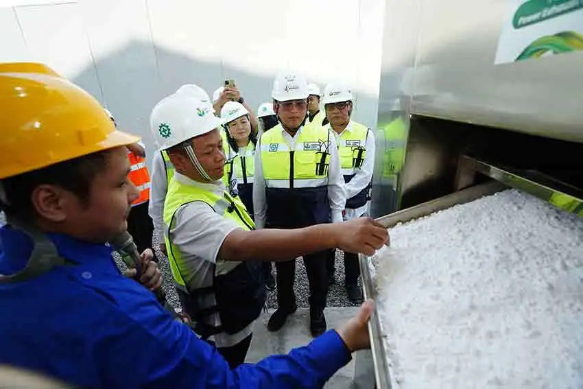 Menperin Sebut Petrokimia Gresik Bakal Cetak Sejarah Industri Hijau Lewat Produk CCU