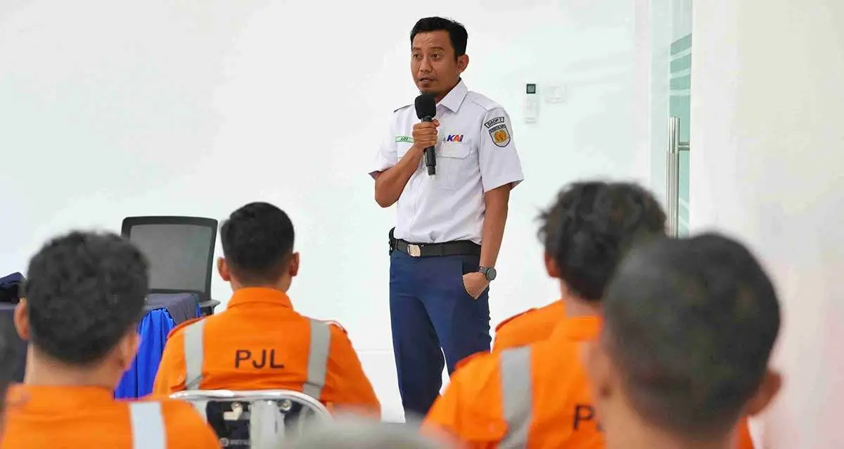 Perkuat Keselamatan Perlintasan Sebidang, KAI Daop 7 Gelar Pembinaan PJL