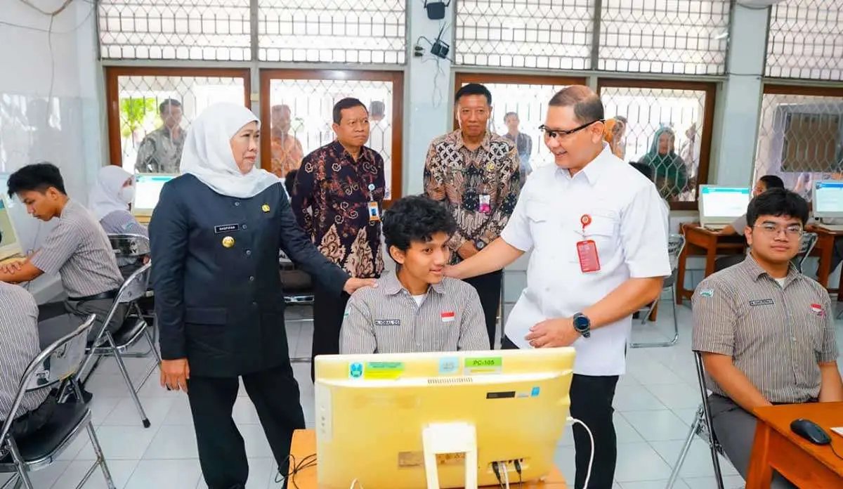 TKA 2026 Dimulai, Gubernur Khofifah Ajak Siswa Jatim Percaya Diri dan Jujur