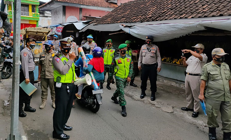 Kasus Covid-19 di Blitar Terus Naik, Warga Tak Disiplin Prokes Bisa Kena Tipiring