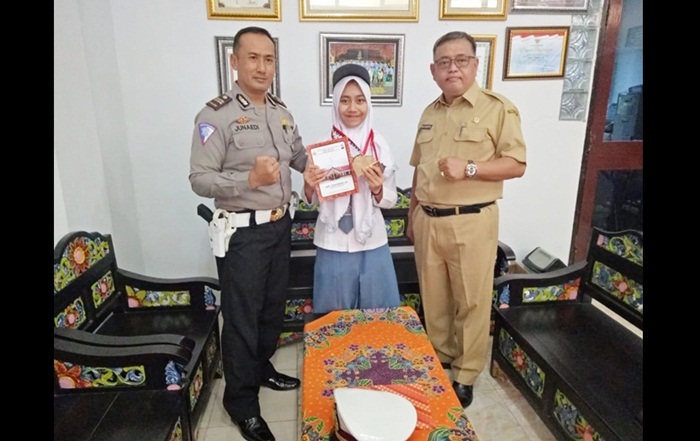 Siswi SMKN 2 Pamekasan Juarai Taekwondo Tingkat Nasional