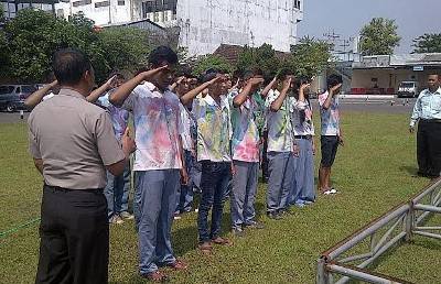 Konvoi Lulusan, 25 Pelajar Kota Mojokerto Ditelanjangi di Polresta