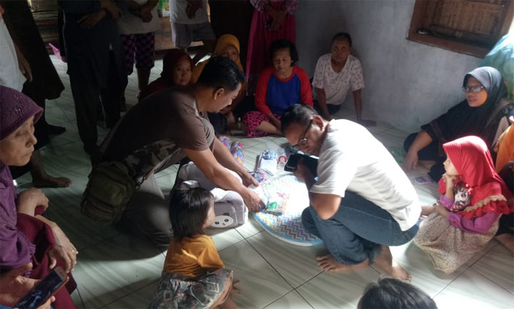 Warga Gendingan Ngawi Dihebohkan Penemuan Seorang Bayi di Teras Rumah