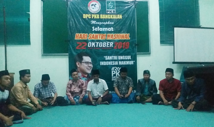 Pembacaan Sholawat Nariyah sebanyak 4.444 di Graha PKB Bangkalan dalam peringatan Hari Santri Nasional (HSN), Selasa (22/10/2019) kemarin.