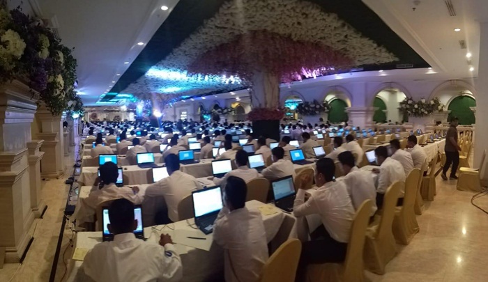 Suasana tes CPNS 2018 yang berlangsung di Empire Palace, Surabaya. Foto: DIDI R/BANGSAONLINE