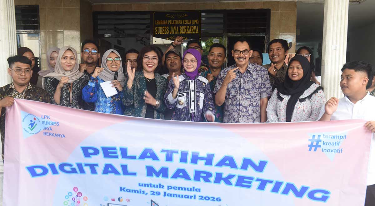 Lewat Pelatihan LPK Sumber Jaya, Wali Kota Kediri Dorong UMKM Kuasai Pemasaran Digital
