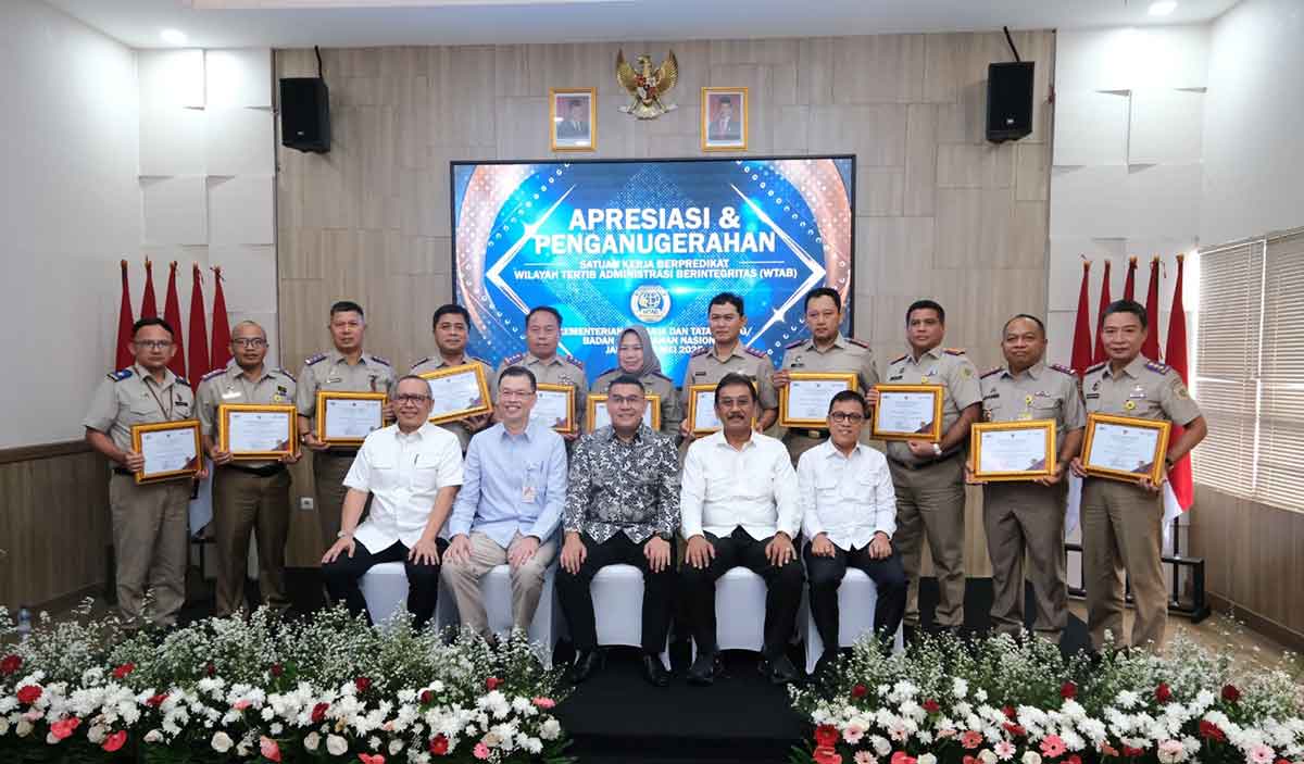 Anugerahkan WTAB ke-11 Kantah, Wamen ATR/BPN Tegaskan Arah Birokrasi yang Bersih dan Berintegritas