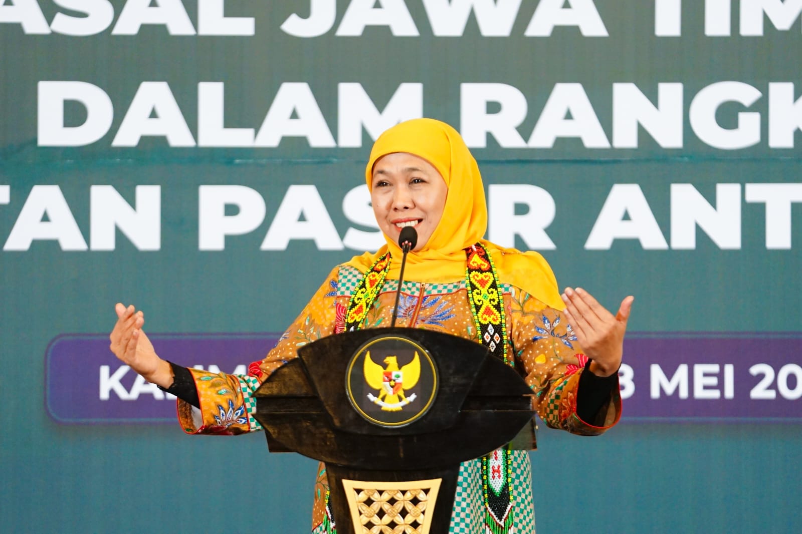 Jatim Dikukuhkan 100 Persen Bebas dari BAB Sembarangan, Gubernur Khofifah Optimis akan Hal ini