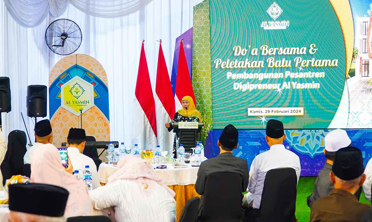 Khofifah Sebut Pesantren Digital Al Yasmin Jadi Kafetaria Dakwah Bil Mal