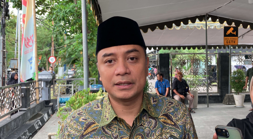 Nikah Massal Pemkot Surabaya, Eri Cahyadi Temukan Banyak Pasangan Siri Usia Belasan Tahun