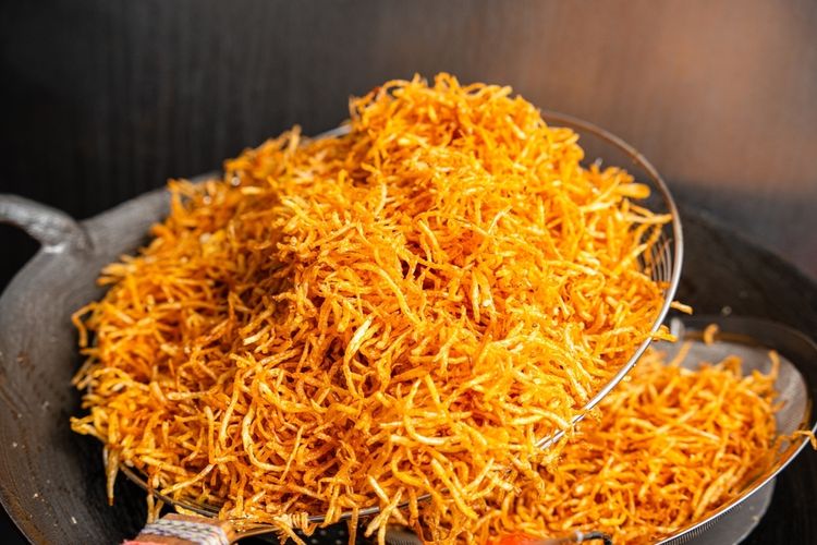 Resep Singkong Kering Pedas Manis, Cocok untuk Stok Makanan di Kos. Foto: Ist
