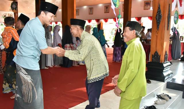 Bupati Trenggalek Gelar Open House di Pendopo