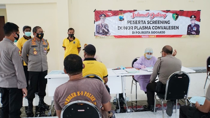 Bantu Tanggulangi Covid-19, Puluhan Anggota Polresta Sidoarjo Donor Darah Plasma