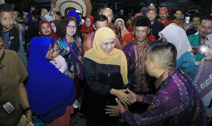Silaturahim dengan Warga Jawa di Palu, Khofifah Ajak Mereka Nguri-Uri Budaya Jatim di Tanah Rantau