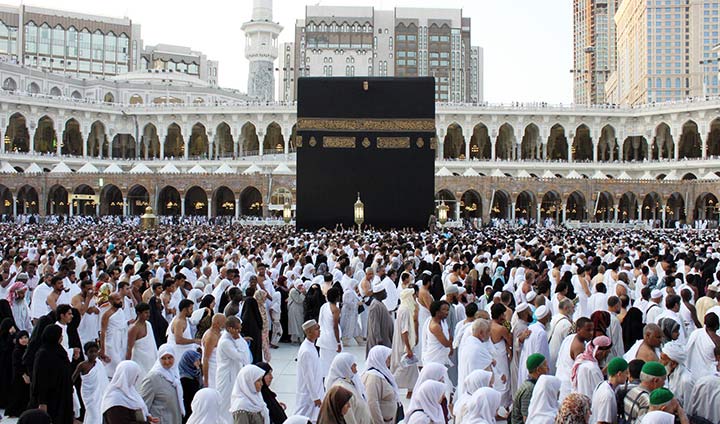 Tafsir Al-Isra' 39: Haji, Bentuk Tantangan Tuhan Kepada Tuhan-Tuhanan