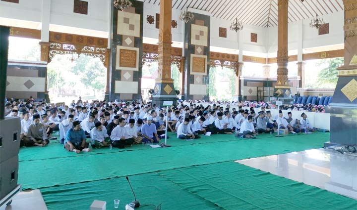 Jelang UN, IPNU-IPPNU Tuban Ajak 3.000 Siswa Do'a Bersama