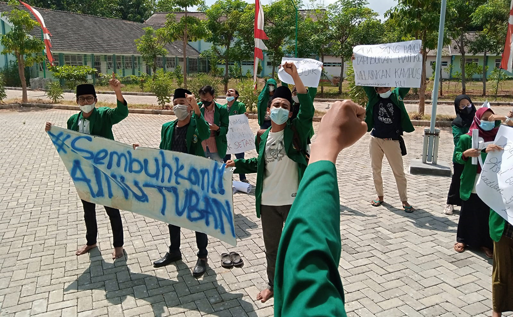 Prihatin Kondisi Kampus, Mahasiswa IAINU Tuban Gelar Do'a Bersama dan Baca Sholawat Asyghil