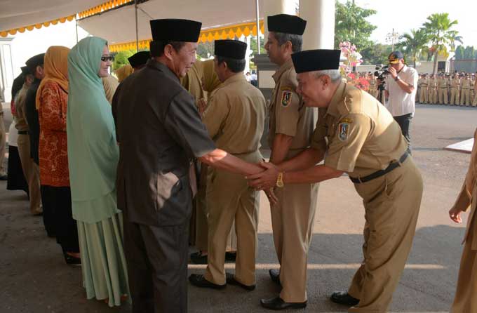 Halal Bihalal Bupati Tuban bersama Jajaran Forkopimda di Halaman Pemkab Tuban. foto: GUNAWAN WIHANDONO/ BANGSAONLINE