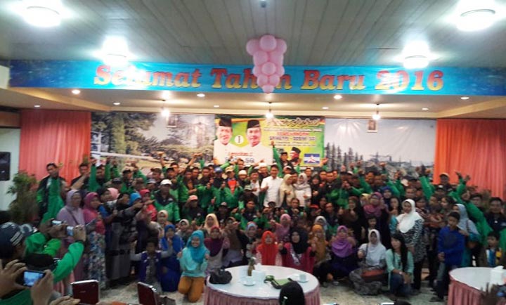 RGS Indonesia bersama ratusan relawan saat tasyakuran kemenangan Sambari-Qosim di Selecta, Kota Batu, tahun 2015 lalu. foto: ist.